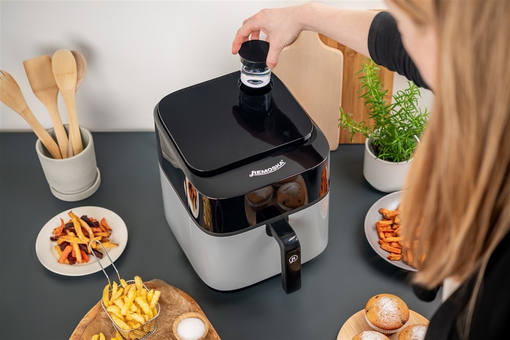 Fritéza horkovzdušná Remoska R301002 Vento SteamChef 6,3 l šedá