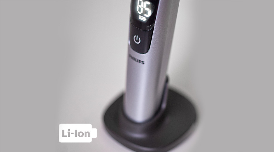 Zastřihovač vousů Philips OneBlade Pro QP6620/64