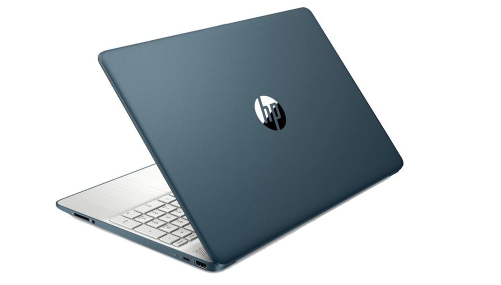 Notebook HP 15s-fq3620nc + Microsoft 365 pro jednotlivce stříbrný/modrý