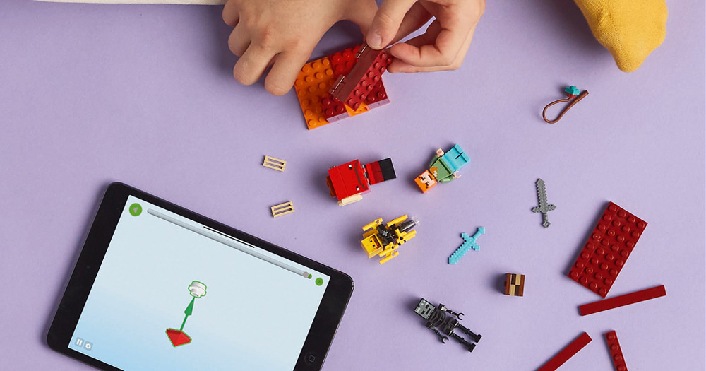 Stavebnice LEGO® Minecraft® 21266 Lávová bitva v Netheru Alex, wither kostlivec, blaze a chodec přinášejí spoustu možností k hraní a vymýšlení vlastních příběhů.