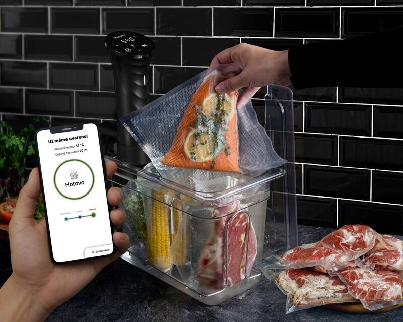 Vařič Sous-vide G21 Maestro, Wi-Fi, 1200 W černý Vařič Sous-vide G21 Maestro, Wi-Fi, 1200 W černý