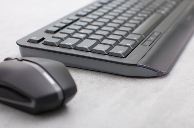 Klávesnice s myší Cherry GENTIX DESKTOP CZ+SK černá Klávesnice s myší Cherry GENTIX DESKTOP CZ+SK černá