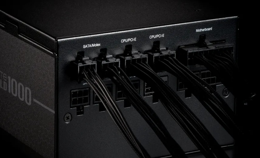 Cooler Master ELITE Gold 1000W FM má plně modulární kabeláž