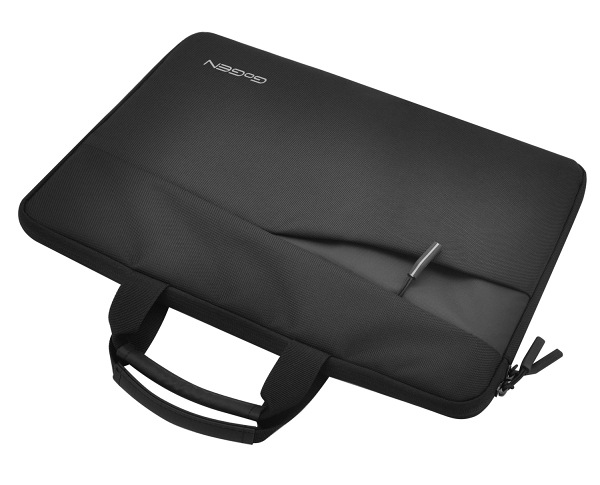 Pouzdro na notebook GoGEN Sleeve Pro 13/14" černé Štíhlé provedení usnadňuje přenášení notebooku v ruce i uložení do batohu nebo cestovní tašky