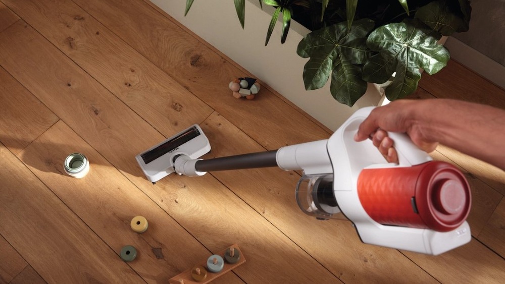 Tyčový vysavač Miele Duoflex HX1 Terra červená