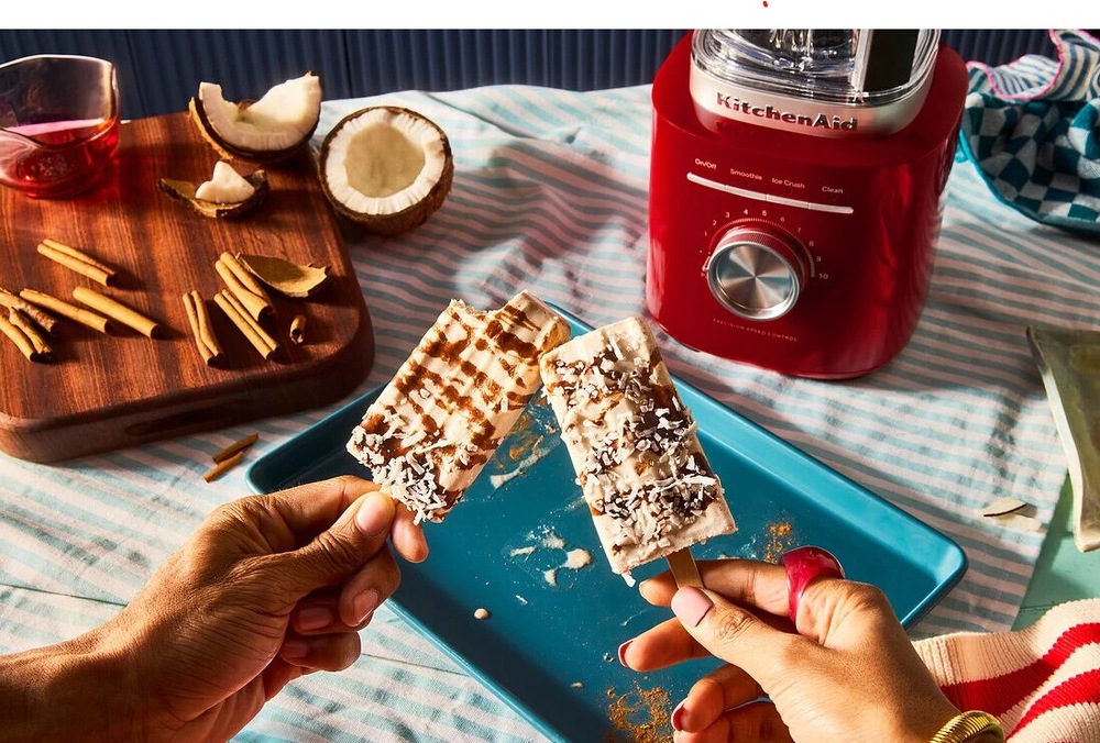 Stolní mixér KitchenAid 5KSB2073EER červený