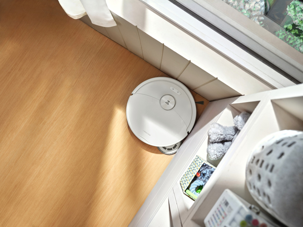 Robotický vysavač Roborock Qrevo 2 Pro White bílý Vysavač disponuje propracovanou dokovací stanicí