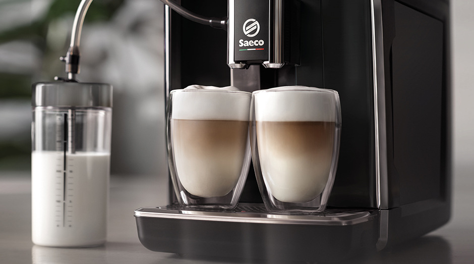Automatický kávovar Saeco GranAroma Deluxe SM6680/00 černý Automatický kávovar Saeco GranAroma Deluxe SM6680/00 černý