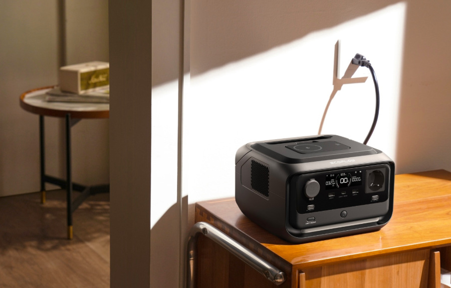 Nabíjecí stanice EcoFlow RIVER 3 Plus Wireless černá Nabíjecí stanice EcoFlow RIVER 3 Plus Wireless - černá
