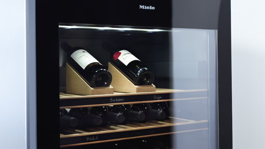 Vinotéka Miele KWT 7112 nerez Vinotéka Miele KWT 7112 nerez
