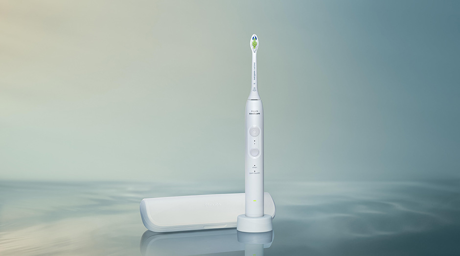 Zubní kartáček Philips Sonicare 4100 HX4044/41 bílý Zubní kartáček Philips a praktické cestovní pouzdro