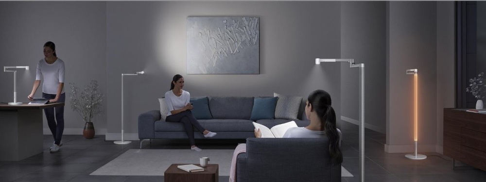 Stolní LED lampička Dyson Solarcycle Morph™ CD06 černá