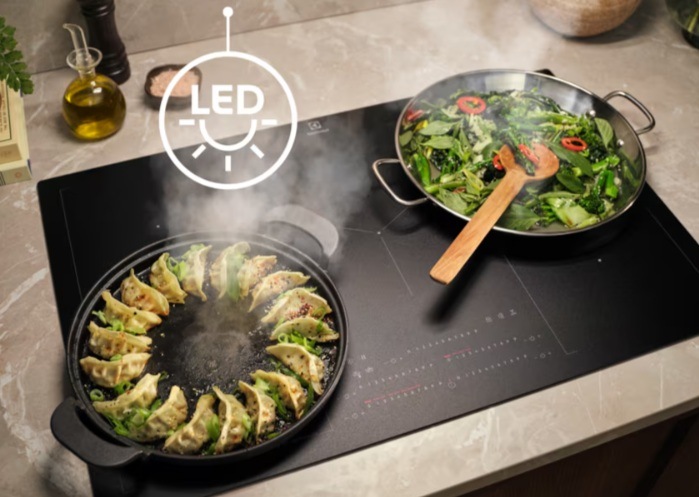 Odsavač par Electrolux Série 700 LFT826X nerez Electrolux LFT826X série 700 Hob2Hood LED osvětlení Pure Illumination