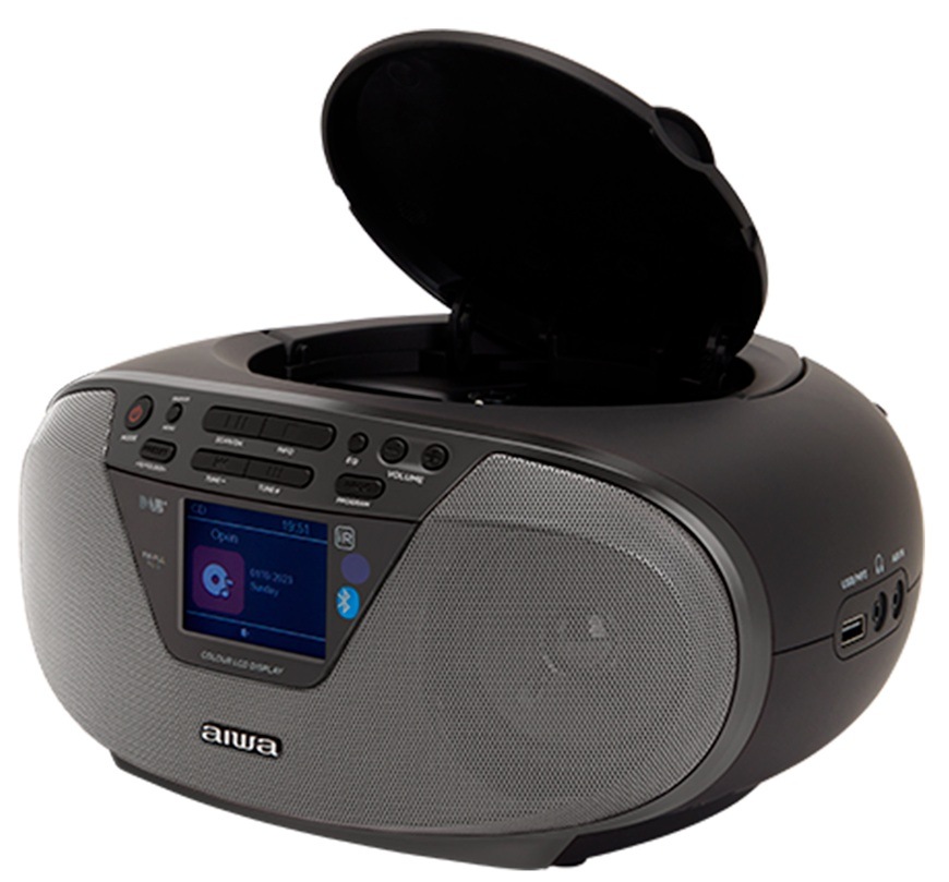 Radiomagnetofon s DAB+/CD AIWA BBTU-500DAB černý Černý radiopřijímač DAB+/CD Aiwa BBTU-500DAB má otevřený vrchní kryt na CD.