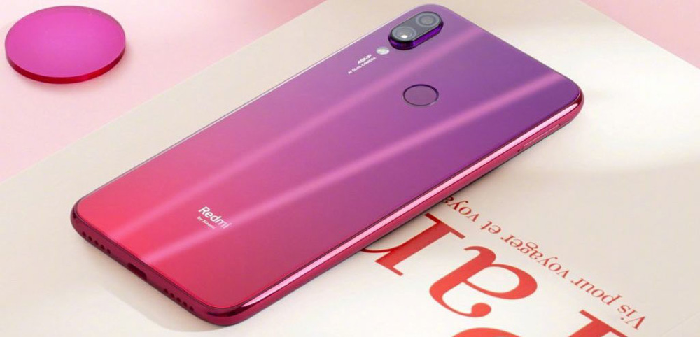 Mobilní telefon Xiaomi Redmi 7 64 GB Dual SIM modrý
