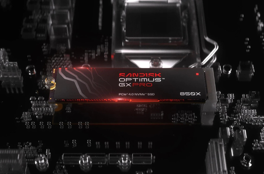 SSD SANDISK Optimus GX PRO 850X osazený ve slotu základní desky