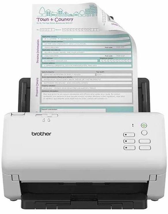 Stolní skener Brother ADS-4300N v bílé barvě s automatickým podavačem dokumentů a vloženým formulářem A4