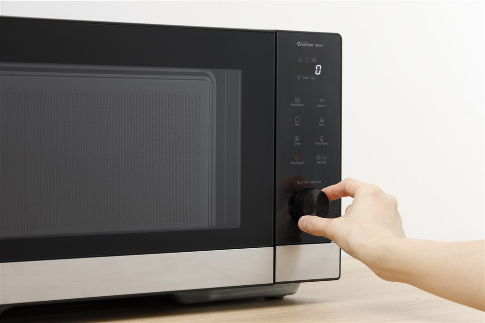 Mikrovlnná trouba Panasonic NN-GD38QSEPG šedá Mikrovlnná trouba Panasonic NN-GD38QSEPG šedá