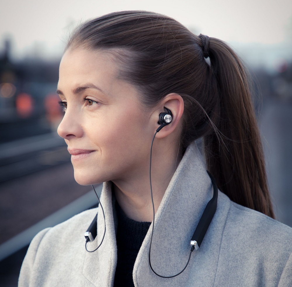 Sluchátka Defunc MUTE Earbud černá