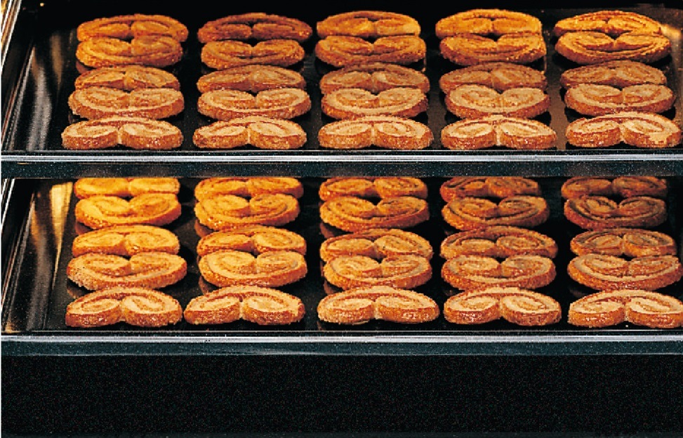 Sklokeramický sporák Electrolux LKR540100W bílý Sklokeramický sporák Electrolux LKR540100W bílý