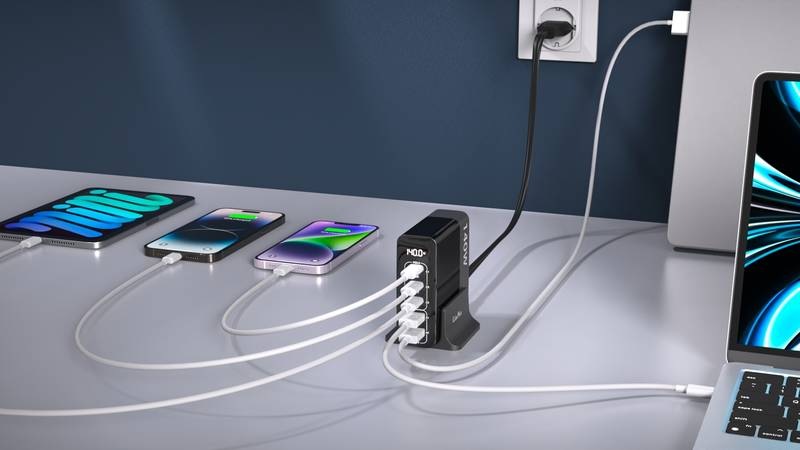 Nabíječka do sítě Cubenest S5D0 PD GaN 140 W černý CubeNest S5D0 PD GaN, 140 W, černá