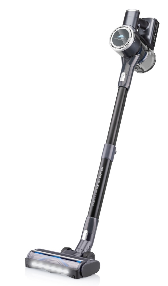 Tyčový vysavač ETA Panther PRO 7250 90000 s odsávací stanicí černý Černý tyčový vysavač ETA Panther PRO se zapnutými LED světly na hubici