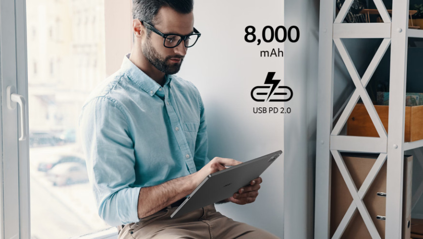 Acer Iconia Duo S12 zaujme i nadstandardní výdrží díky baterii o kapacitě 8 000 mAh