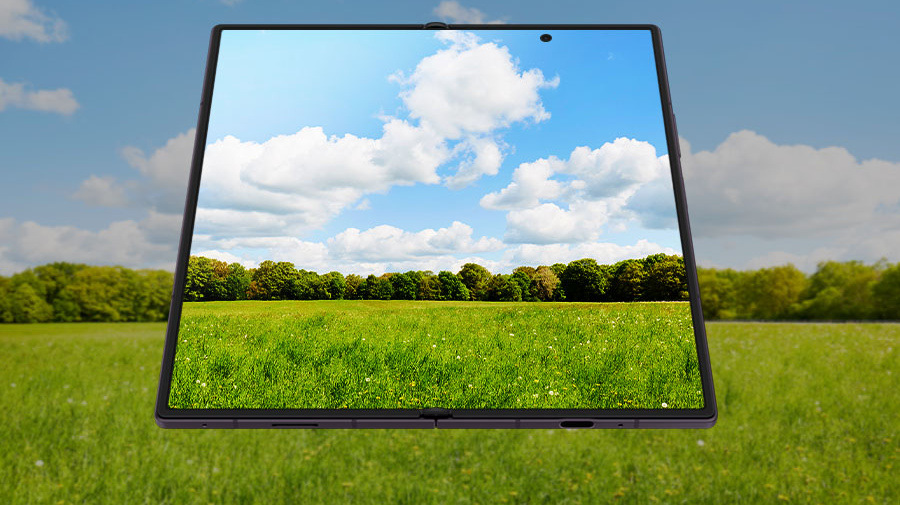 Mobilní telefon Samsung Galaxy Z Fold8 Ultra 5G 12 GB / 256 GB grafitový Samsung Galaxy Z Fold8 Ultra 5G má obrazovku s jasem až 3 000 nitů