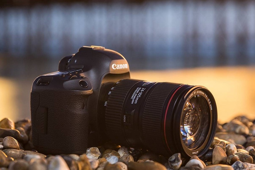 Objektiv Canon EF 24-105 mm f/4 L IS II USM černý