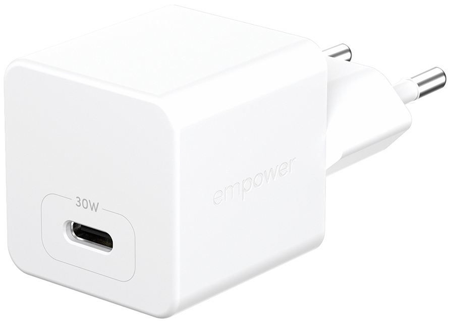 Detail 30W, bílé nabíječky s konektorem USB-C.