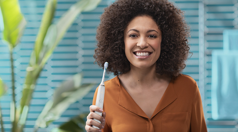 Zubní kartáček Philips Sonicare 9000 DiamondClean HX9911/27 bílý Zubní kartáček Philips Sonicare 9000 DiamondClean HX9911/27 bílý