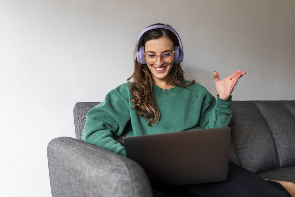 Sluchátka JBL Tune 770NC - černá