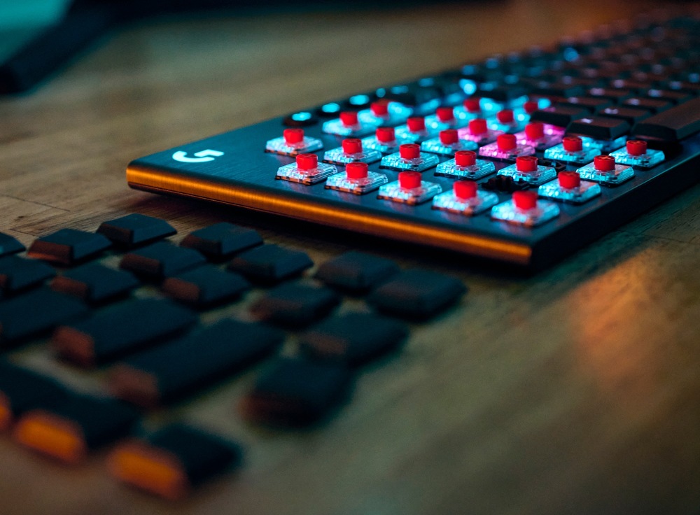 Klávesnice Logitech G915 X Lightspeed Wireless, US layout černá