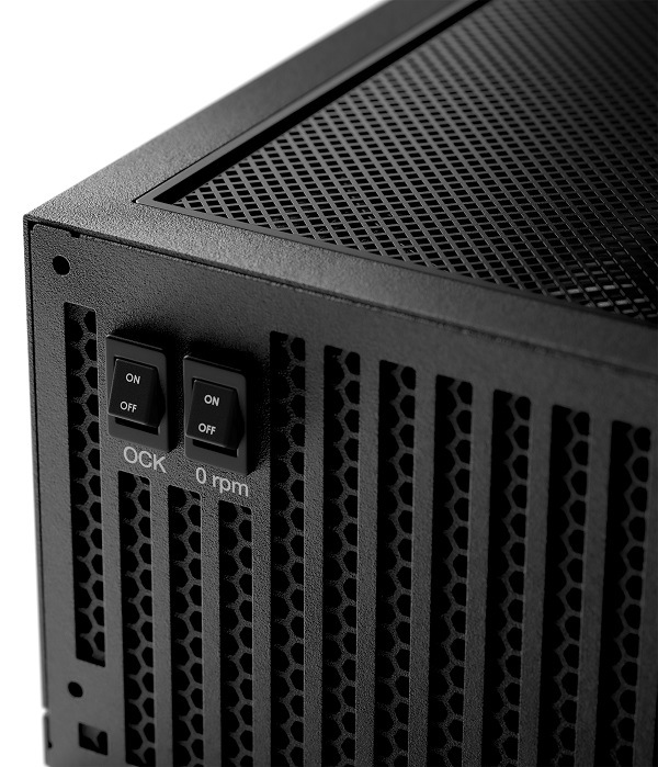 Zdroj be quiet! Dark Power 14 1000W černý Zdroj be quiet! Dark Power 14 1000W v detailu na vypínač