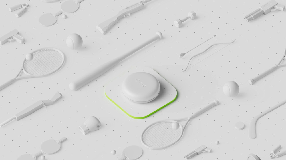Snímač pohybu PICO Motion Tracker bílé Na tečkovaném pozadí je uprostřed vyobrazené bílé zařízení ve tvaru náboje se zeleným obrysem, obklopené bílým sportovním vybavením, jako jsou rakety a pálka, což navozuje atmosféru spojení technologií a sportu.