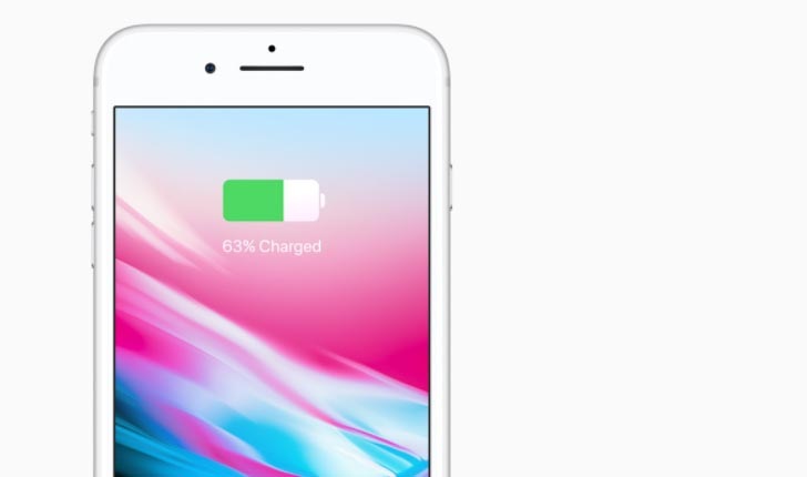 Mobilní telefon Apple iPhone 8 64 GB - Silver