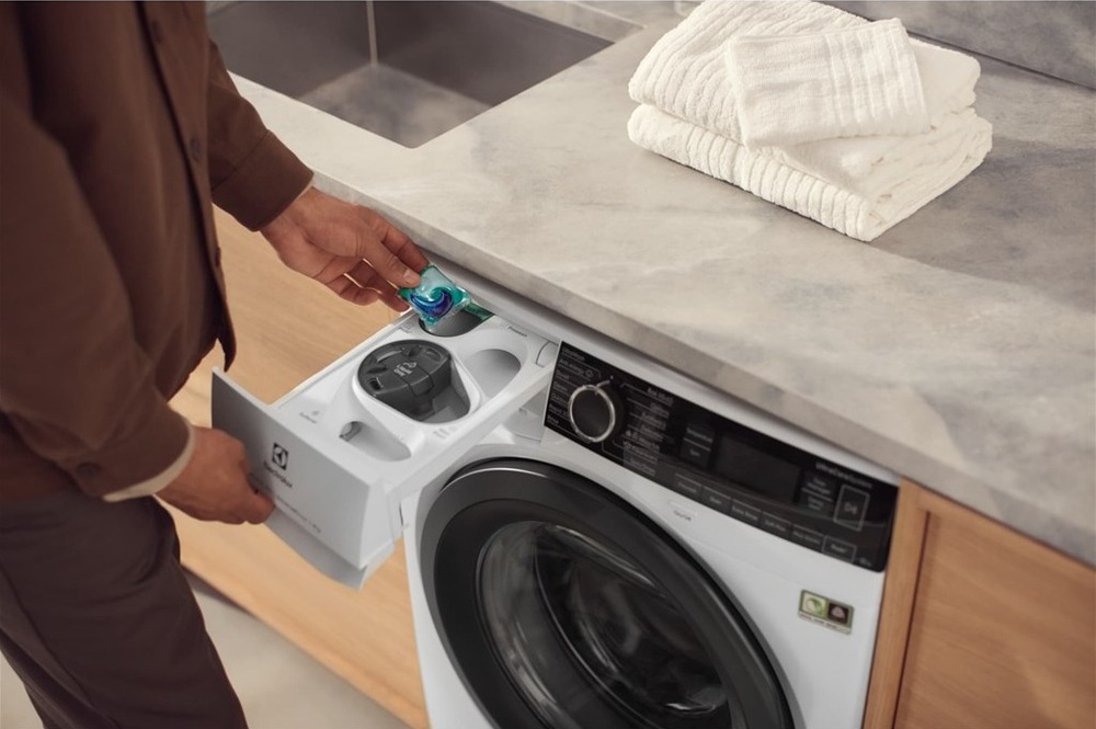 Pračka Electrolux UniversalDose SteamCare® 700 EW7F4485CQ bílá Electrolux EW7F4485CQ