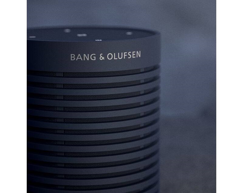 Přenosný reproduktor Bang & Olufsen BeoSound Explore modrý