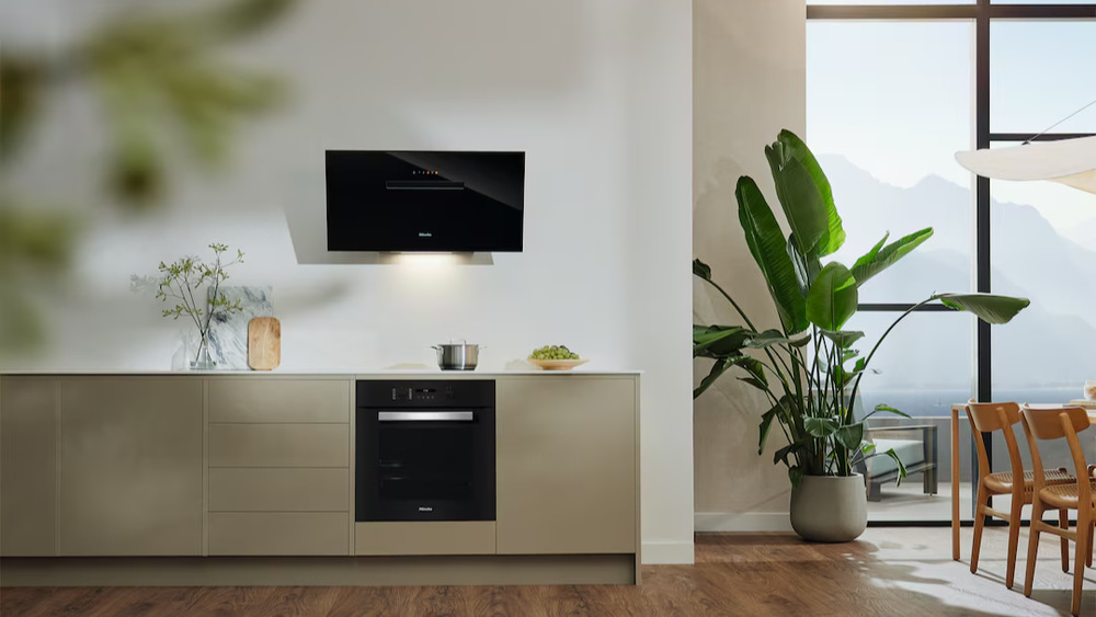 Odsavač par Miele DAH 1650 Active obsidian černý Odsavač par Miele DAH 1650 Active obsidian černý