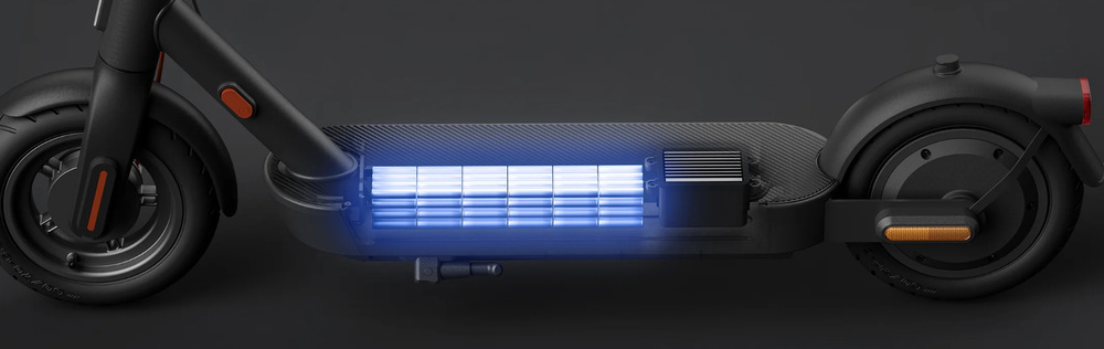 Elektrická koloběžka Xiaomi 4 PRO 2nd Gen černá