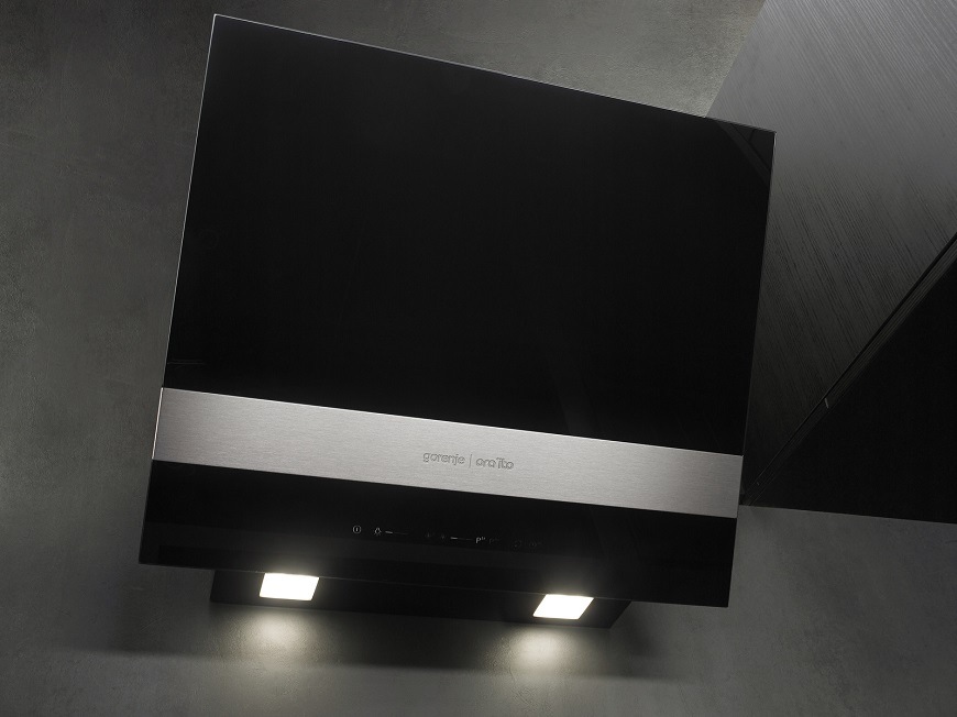 Komínový odsavač par Gorenje WHI643ORAB, černá, LED osvětlení