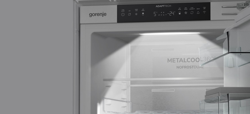 Kombinovaná chladnička Gorenje NRKI519E41, vestavná, LED osvětlení
