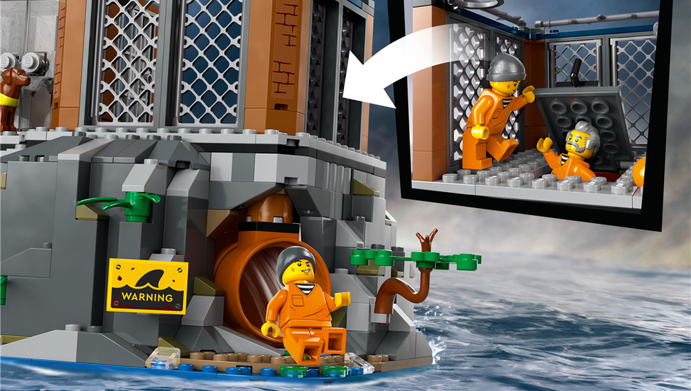 Stavebnice LEGO® City 60419 Policie a vězení na ostrově Policejní člun, motorový člun a vrtulník rozšiřují herní prostor a umožňují dětem pořádat honičky.
