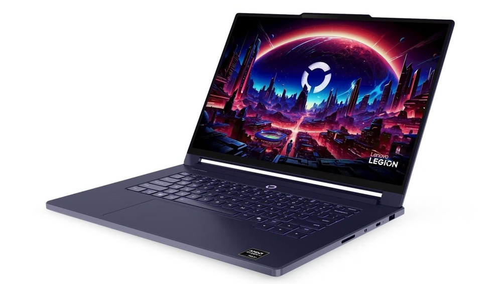 Notebook Lenovo Legion 7 15ASH11 modrý Otevřený a zapnutý notebook Lenovo Legion 7 15ASH11 otočený doleva