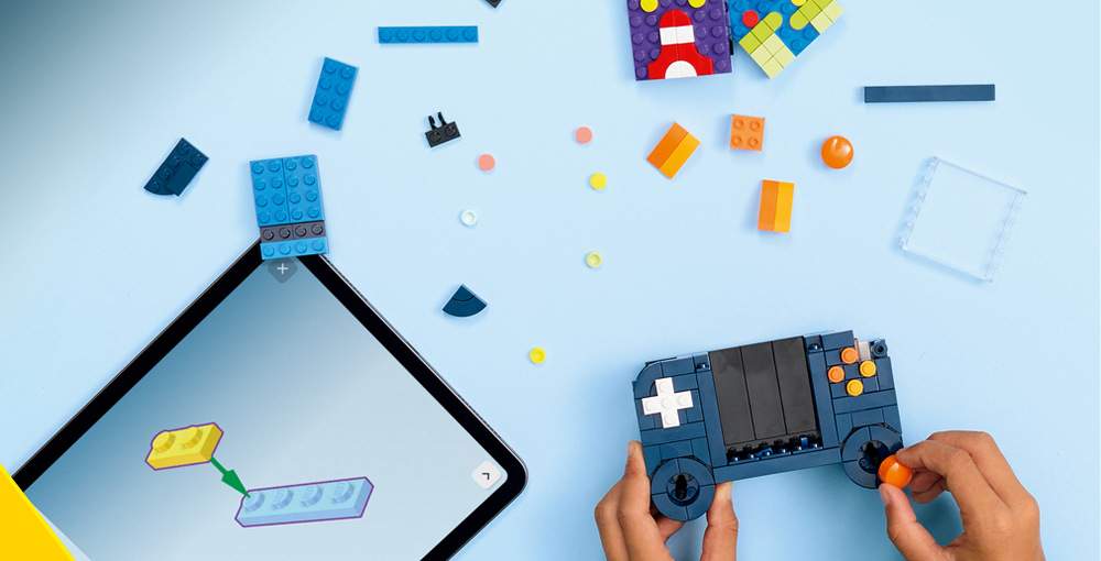 Stavebnice LEGO® Creator 3 v 1 31380 Retro herní konzole Aplikace LEGO Builder usnadňuje stavění a pomáhá rozvíjet kreativitu, prostorové vnímání i trpělivost.