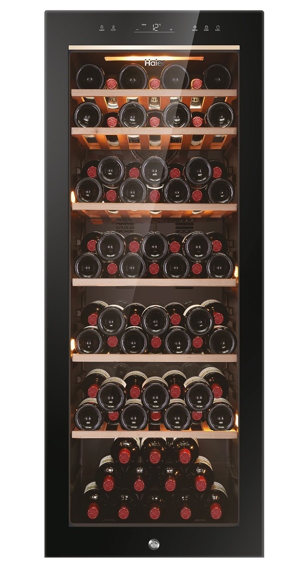 Vinotéka Haier HWS84GA černá