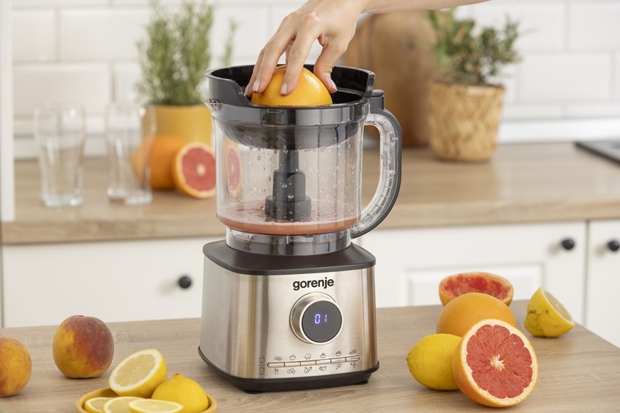 Kuchyňský robot Gorenje SBR1500E, stříbrný, nástavec na odšťavňování citrusů
