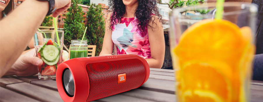 Přenosný reproduktor JBL Charge 2+ červený