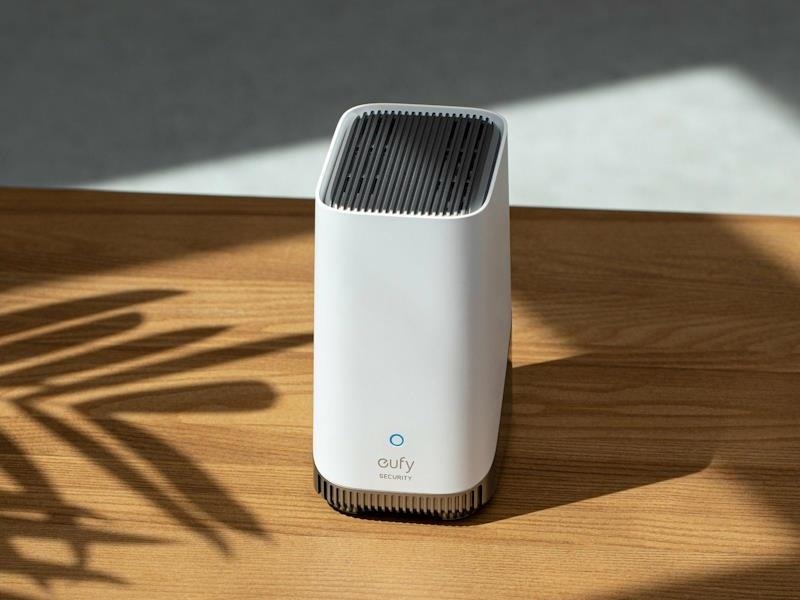 Anker Eufy S330 4K (3 ks + HomeBase 3), bílá