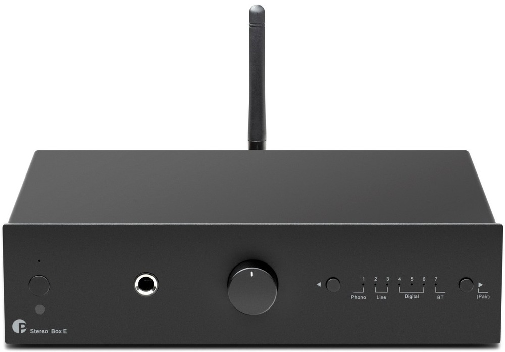 Gramofon Pro-Ject Colourful Audio System E černý Součástí setu Pro-Ject je flexibilní zesilovač